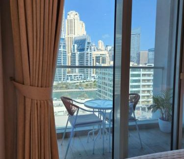 Dubai Marina House | STUDIO ONE Stunning Marina View - TIE Hotels & Resorts