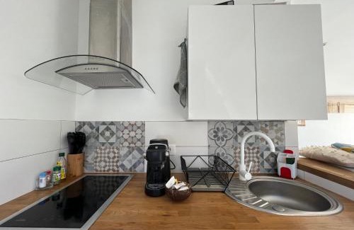 Hyeres Apartment | Studio proche de la plage de l'almanarre
