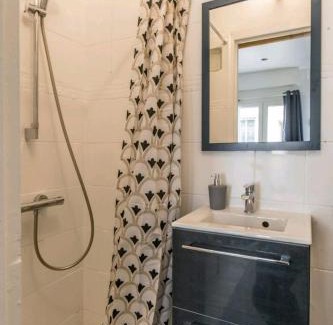 Puteaux Apartment | Studio Puteaux Paris-Defense by Servallgroup