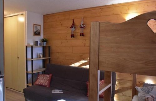 Montgenevre Apartment | Studio rénové pour 3 au centre de Montgenèvre avec parking - FR-1-266-166
