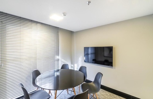 Matriz Apartment | Studio Take - AYN055