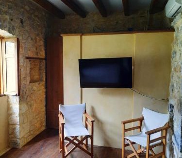 East Mani Apartment | Studio Tsiliviani