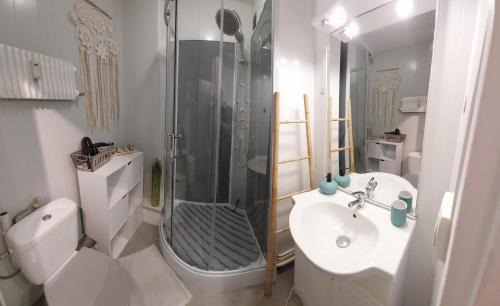 Saint Nicolas - Charles III - Ville vieille - Trois Maisons - Leopold Apartment | studio vieille ville
