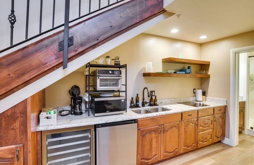 Cedar City Apartment | Studio w/Fireplace: Walk to Downtown Cedar City!
