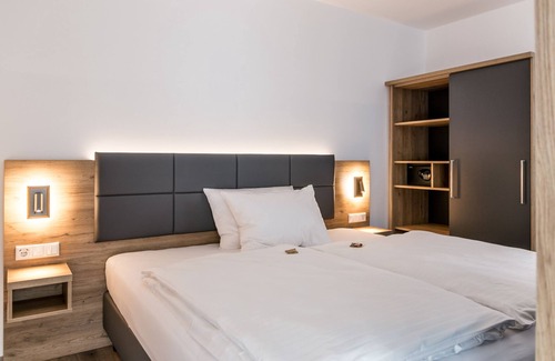 Damme Hotel | Studio - Waldhotel zum Bergsee Damme