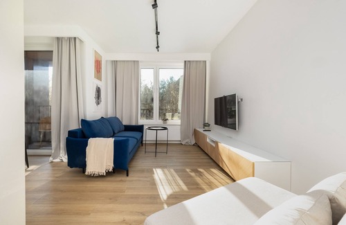 Stare Miasto District Apartment | Studio Winiarska With Parking by Renters