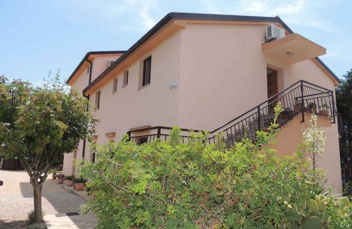 Brzac Apartment | Studio with internet access