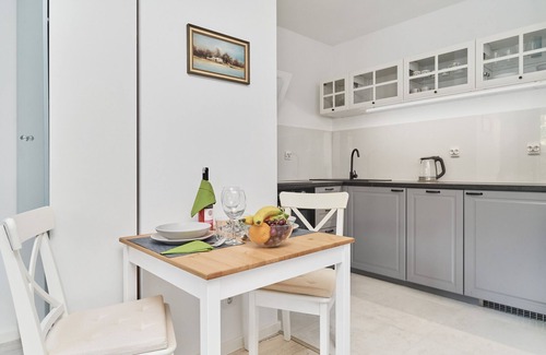Krzyki Apartment | Studio Wrocław Gwiaździsta by Renters