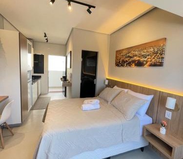 Jardim Palmeiras Apartment | Studio2 moderno perfeito para casais