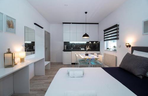 Velika Gorica House | Studioapartment Black & White