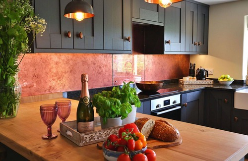 Walton House | Stunning villa for 8 people with WIFI, terrace and pets allowed