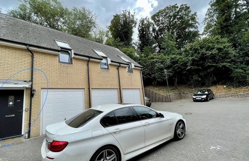 Colchester Apartment | Stunning 1-bed Studio in Colchester