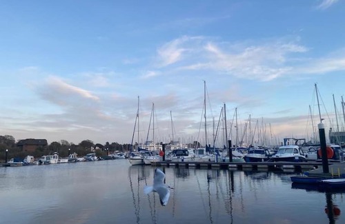 Hamworthy Apartment | Stunning 2 bed, water front Poole Quay Apartment.