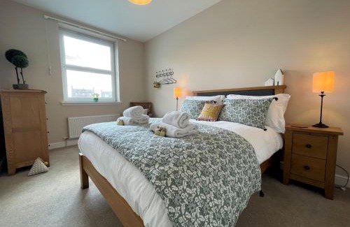 Dumfries Apartment | Stunning 2BR Apartment in Town Centre Location Pass The Keys