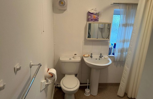 Burnley House | Stunning 3-bed House in Burnley