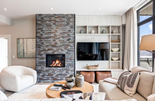 Park City Apartment | Stunning 3BR in New Deer Valley East Village Ski, Dine, and Relax! Sleeps 8, Modern Amenities