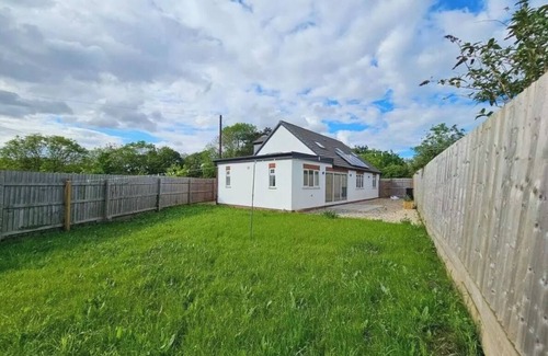 Bouvet Island House | Stunning 4bedroom detached home on the outskirts of Weston super mare (sleeps 8)