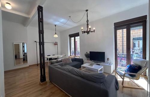 Barrio de La Latina Apartment | Stunning apartment for 7 pax - CvB