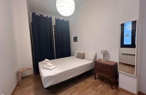 Barrio de La Latina Apartment | Stunning apartment for 7 pax - CvB