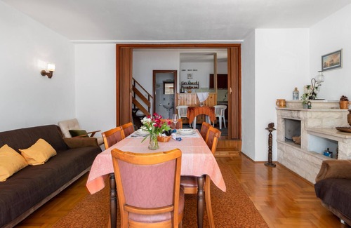Kraljevica Apartment | Stunning apartment in Kraljevica