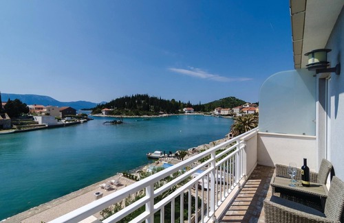 Blace Apartment | Stunning apartment in Blace with WiFi