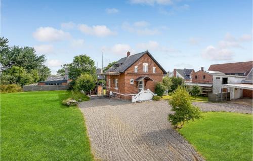 Hojer Apartment | Stunning Apartment In Højer With Wifi