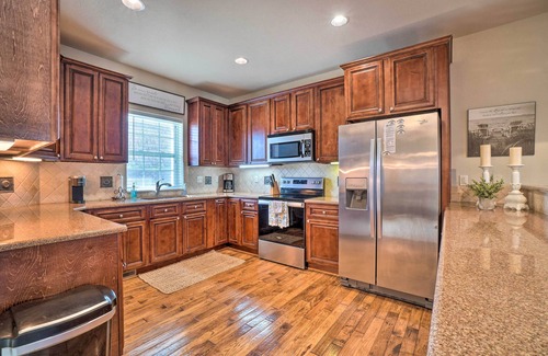 Branson Villa | Stunning Branson Villa w/On-Site Golf Access