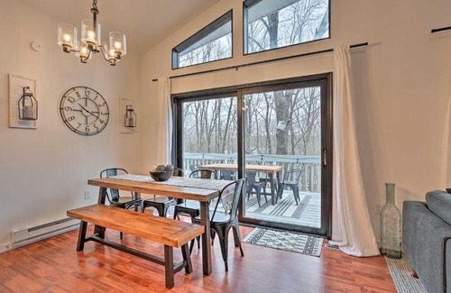Bushkill House | Stunning Bushkill Getaway with Deck, 8 Mi to Skiing!