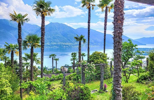 Brione sopra Minusio Villa | Stunning private villa with WIFI, private pool, TV, patio, pets allowed and panoramic view