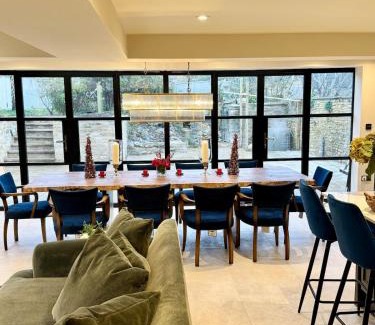 Enstone House | Stunning Cotswolds Cottage 5 min from Soho Farmhouse