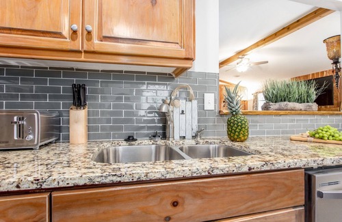 Roswell House | Stunning Custom Ranch in Central Roswell