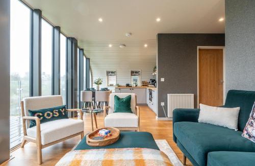 Chipping Norton Apartment | Stunning Eco-Retreat Pods in Old Chalford!