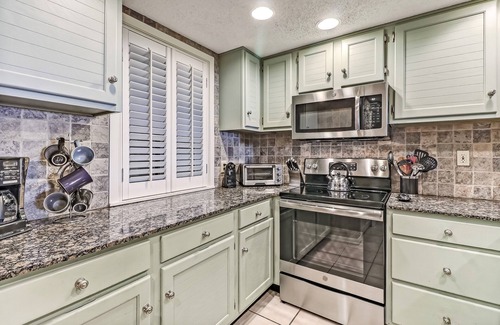 Fernandina Beach Condo | Stunning First-Floor Turtle Dunes Villa! Just Steps from Pool and Ocean!