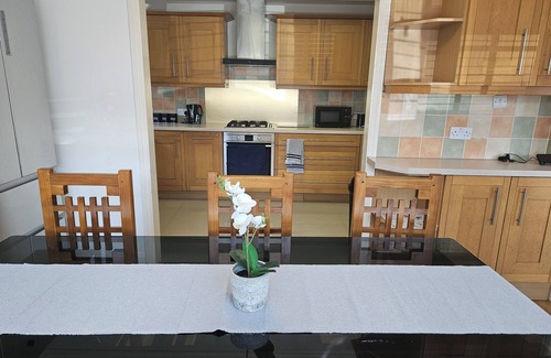 Carshalton Central House | Stunning four bedroom family home in Carshalton.