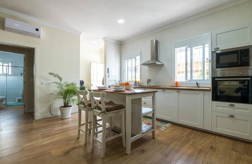 San Jose del Valle House | Stunning home in San Jose del Valle