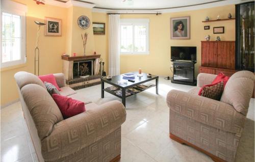 San Miguel de Salinas House | Stunning Home In San Miguel De Salinas
