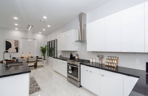Garden Oaks House | Stunning home away from home! Only 15 minutes from Downtown Houston