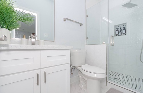Garden Oaks House | Stunning home away from home! Only 15 minutes from Downtown Houston