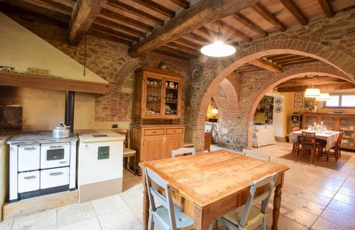 Asciano House | Stunning home in Asciano