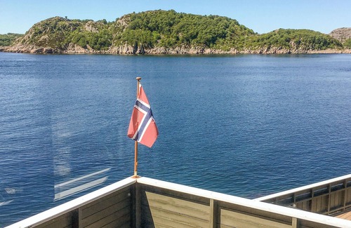 Farsund House | Stunning home in Farsund with WiFi