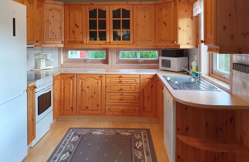 Farsund House | Stunning home in Farsund with WiFi