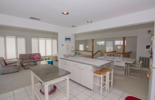 Loveladies House | Stunning home in Loveladies with 4 Bedrooms, Private swimming pool and WiFi