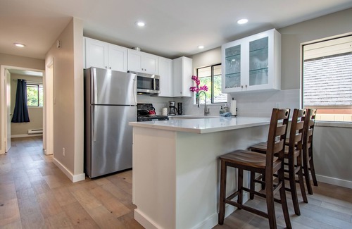 East Queen Anne House | Stunning Home in Queen Anne near Space Needle!