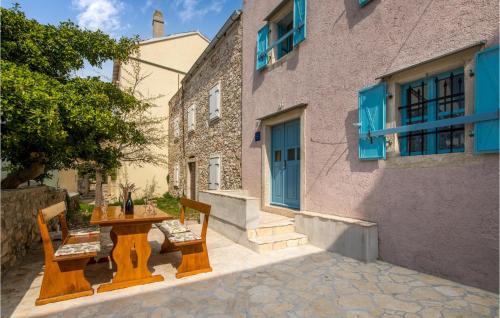 Unije House | Stunning Home In Unije With Wifi