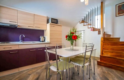 Veli Brgud House | Stunning home in Veli Brgud with WiFi