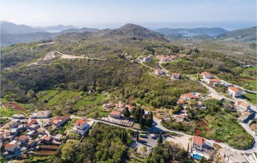 Gromaca House | Stunning Home In Zaton With Jacuzzi