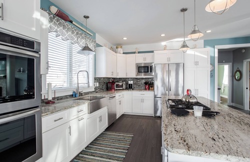 York Beach House | Stunning home with ocean views & quick walk to beaches.