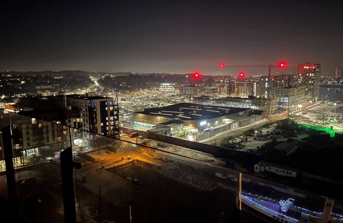 Gillingham Apartment | Stunning Lake n City View 2BD 2BA