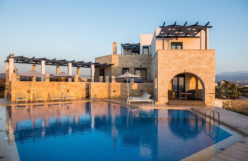 Akrotiri Villa | Stunning luxury seafront villa near Stavros, Akrotiri, Crete.