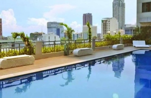 Barangay 670 Condo | Stunning Manila Bay View near US Embassy